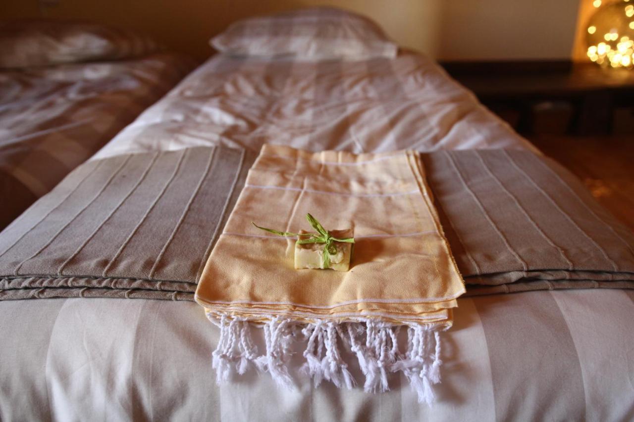 Bed and Breakfast Le Moulin Scalagrand Mazieres  Exterior foto